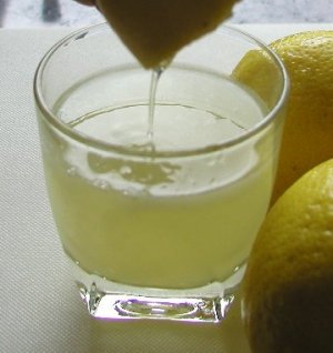 LemonJuice3[1].jpg