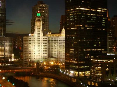 wrigley_building_at_night.jpg