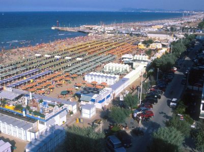 Riccione_spiaggia.jpg