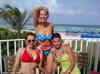 ritaora2.jpg ritaora2.jpg