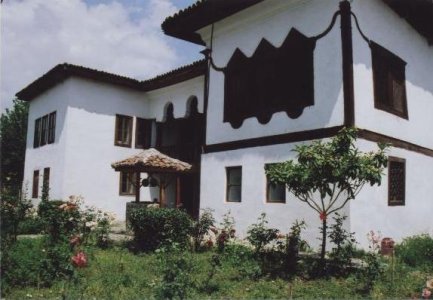 Banesa-e-Hajdar-Sejdinit-2.jpg