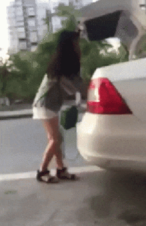 094F7897-E5E5-4A87-9D61-28A7EBA63D80.gif