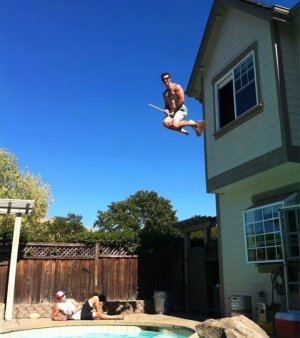 funny-photos-men-safety-fails-301__605.jpg