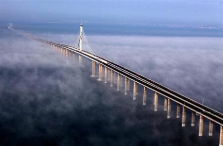 -cina-aperto-il-ponte-piu-lungo-del-mondo-L-fVLNBF.jpg