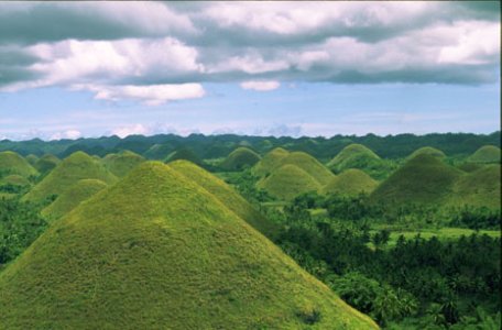 bohol_chocolate_hills2.jpg