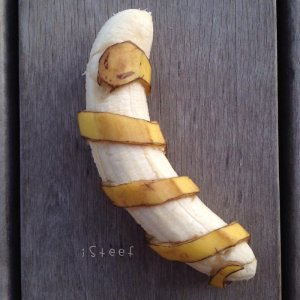 banana-drawings-fruit-art-stephan-brusche-17.jpg