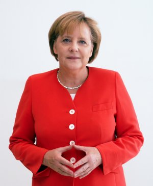 Angela_Merkel_Juli_2010_-_3zu4.jpg Angela_Merkel_Juli_2010_-_3zu4.jpg
