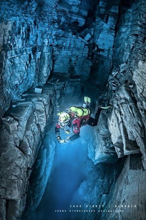 -Magical-Underwater-World-of-Albanian-Caves11__700.jpg -Magical-Underwater-World-of-Albanian-Caves11__700.jpg