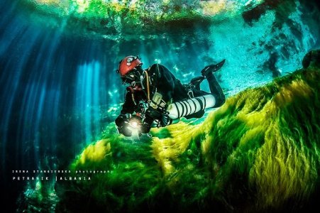 -Magical-Underwater-World-of-Albanian-Caves17__700.jpg