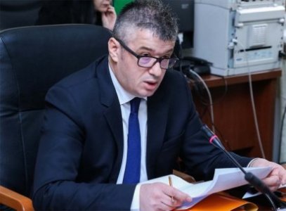 Ish-gruaja e deputetit Peza në prokurori: U tregoj si i ka bërë paratë, por dua mbroj