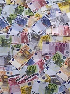 euro-money-pile.jpg