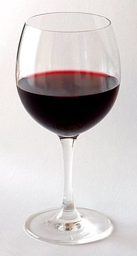 200px-Red_Wine_Glas.jpg