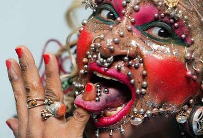 bodypiercing1103.jpg bodypiercing1103.jpg