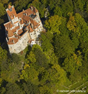 castel-bran-zbor-de-recunoastere.jpg castel-bran-zbor-de-recunoastere.jpg