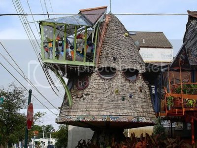crazy-house-3.jpg