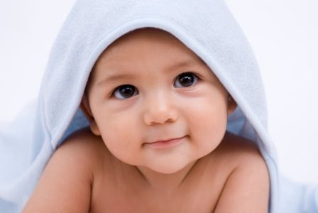 baby-boy-photo-with-towel.jpg