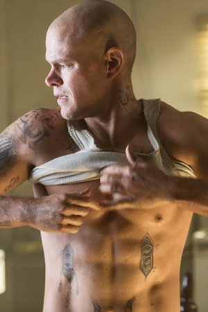 425_matt_damon_shirtless_elysium.jpg