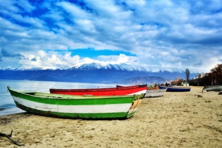 Lake_Ohrid_from_Pogradec_Albania.jpg