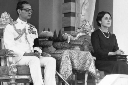 Thailands King and Queen.jpg