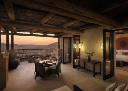 Deluxe-Terrace-Room-AQA_968.jpg