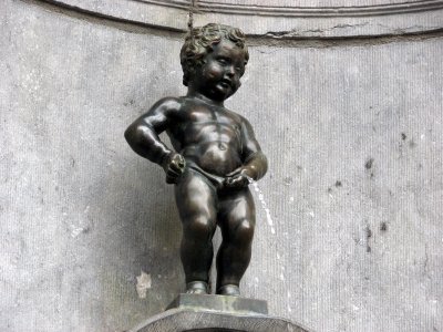 Manneken_Pis_Brussel.jpg