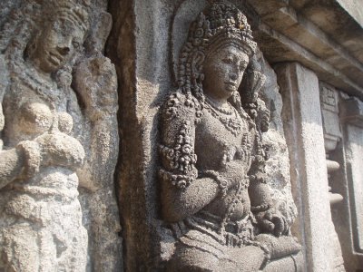 prambanan_relief_by_cieloerde-d38oaof.jpg