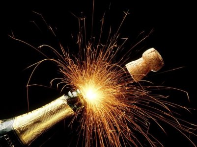 bouteille_de_champagne_feu_dartifice.jpg