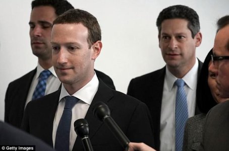 “Më falni! ثshtë faji im”, Zuckerbergu arrin në Kongres