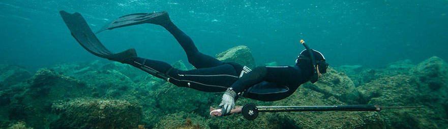 comment-choisir-combinaison-chasse-sous-marine-criteres-subea-decathlon.jpg