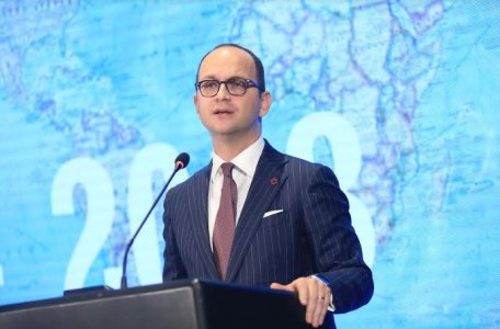 Bushati  Paqja në Ballkan e rrezikuar nga konfliktet