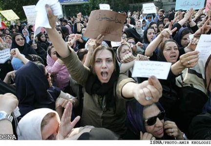 women-protest-tehran1.jpg