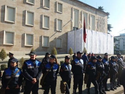 Protesta e PD-LSI ngre “në këmbë” shtetin, ja sa policë do jenë në terren