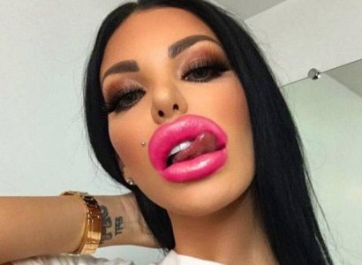 0_PAY-Terrifying-pictures-show-worrying-trend-of-porn-star-lips.jpg