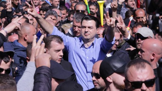 Basha-protesta-16-marsi.jpg