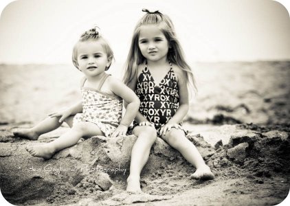 girls-b-w-beach-BLOG.jpg