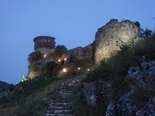 220px-Albania_petrela_castle.jpg
