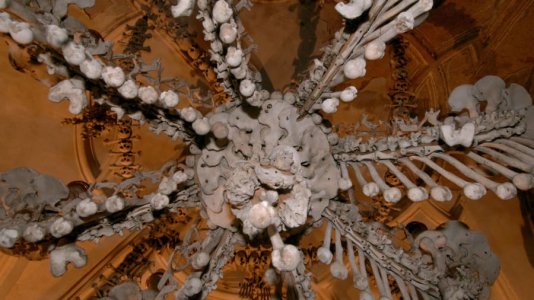 ch-of-bones-sedlec-ossuary-chandelier-getty-images.jpg