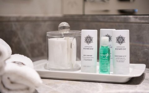 Hotels-with-the-Best-Luxury-Toiletries-3.jpg