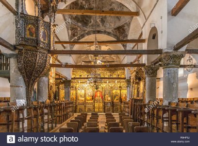 rat-castle-old-town-orthodox-church-albania-R9HF5J.jpg