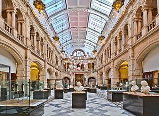 27px-Kelvingrove_Art_Gallery_and_Museum_East_Court.jpg