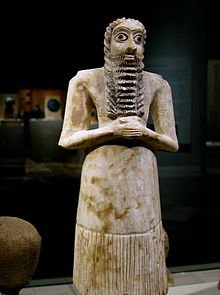 220px-Mesopotamia_male_worshiper_2750-2600_B.C.jpg