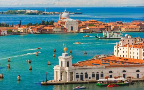 venice-birdseye-view-xlarge.jpg