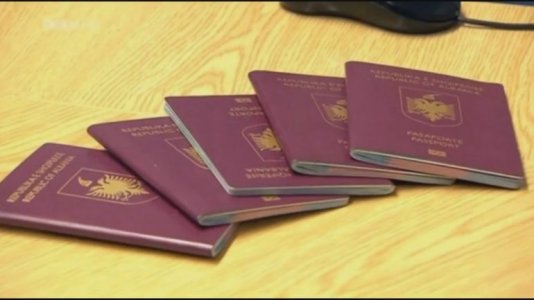 skandali-me-pasaportat-770x433.jpg