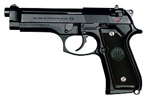 300px-M9-pistolet.jpg