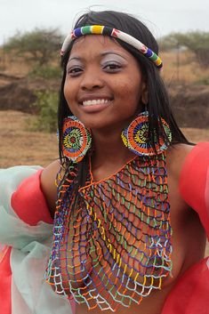 dbe32dbbb95a3b79a15426dac1d364ea--tribal-african-african-prints.jpg
