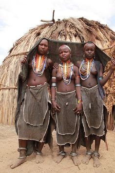 bf833acef97bf8b8fc560cb15735ae34--african-tribes-african-women.jpg