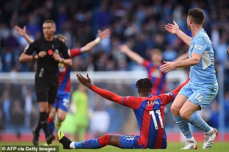 1635606466867_lc_galleryImage_Manchester_City_s_French_.jpg