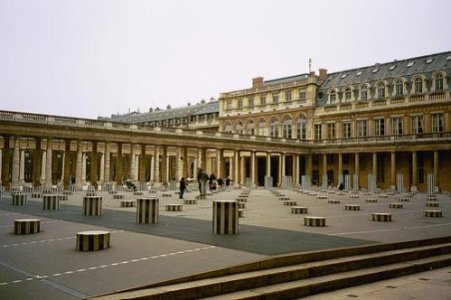 palais-royal-paris.jpg
