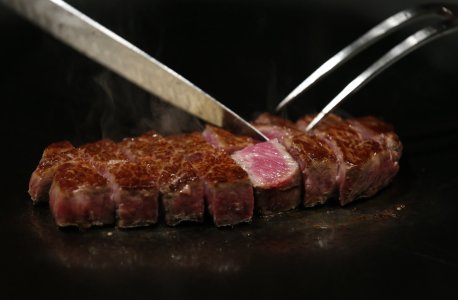 09-16-kobebeef-01.jpg
