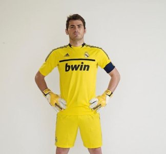 Casillas-R1.jpg